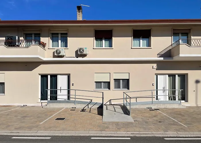 Mama Lidia Gæstehus Creazzo